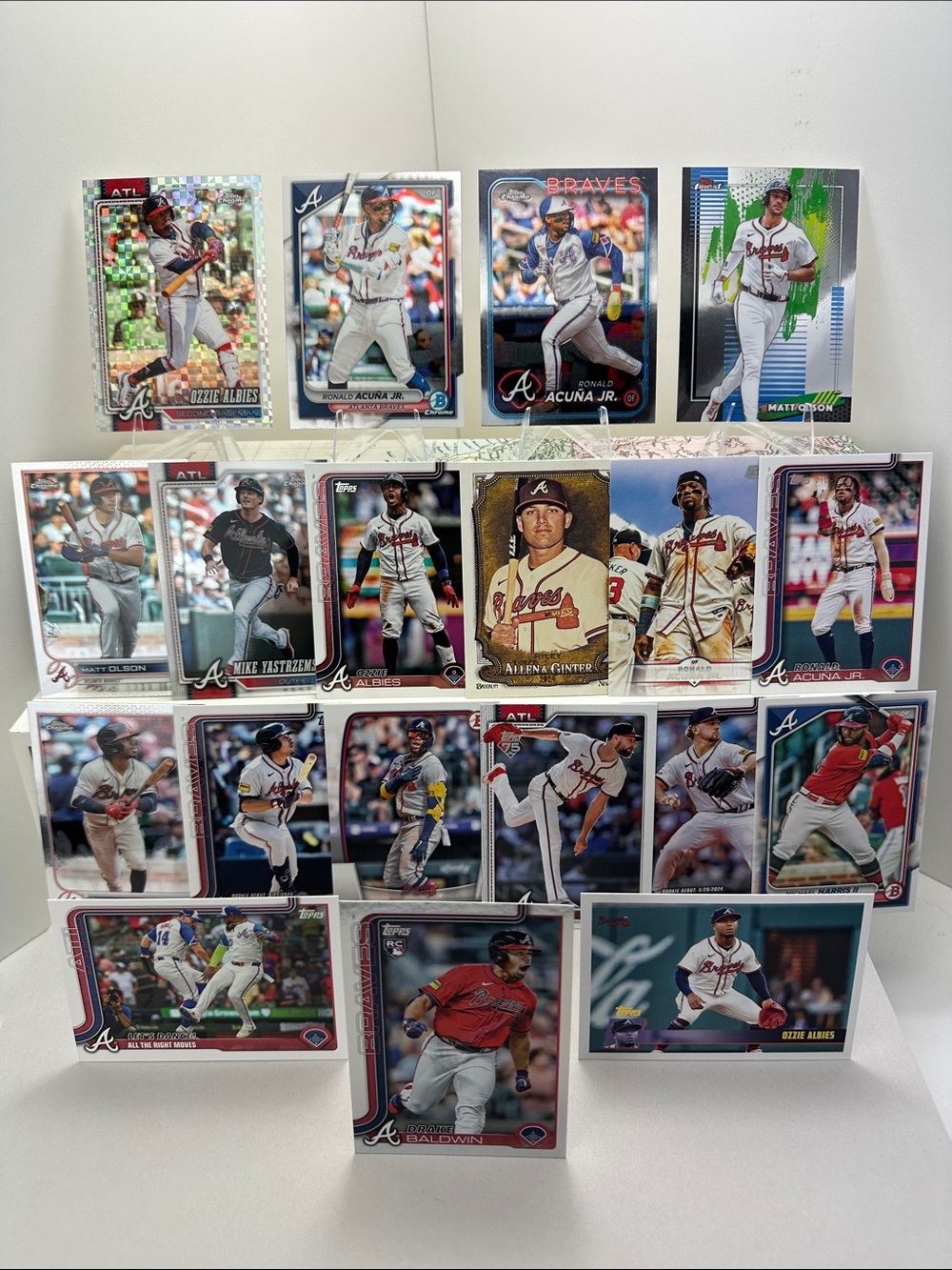 Ozzie Albies Xfractor Braves lot of 19 + Matt Olson/Baldwin Rookie/Acuna/Harris
